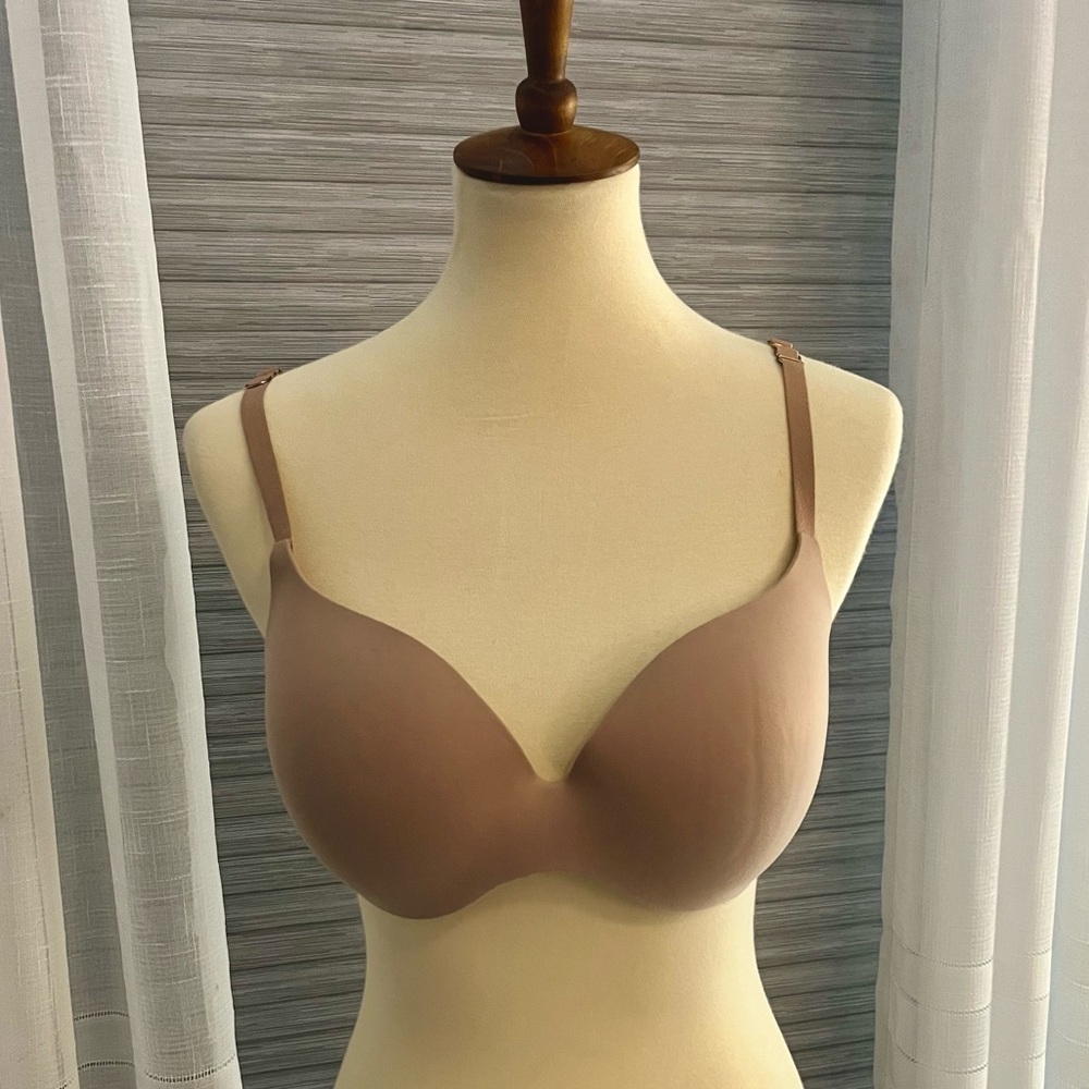 BOGO Victoria’s Secret No Side Bulge Bra